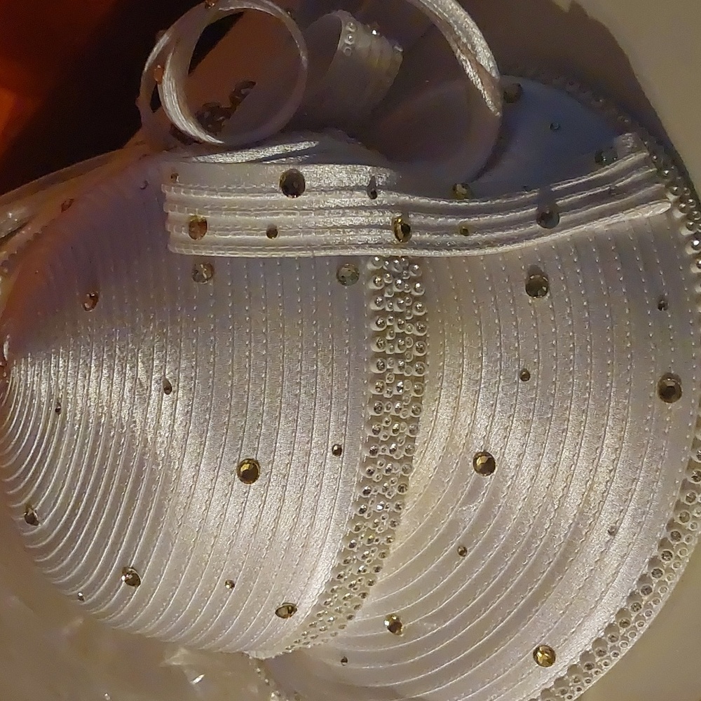 Moshita Contour Hat